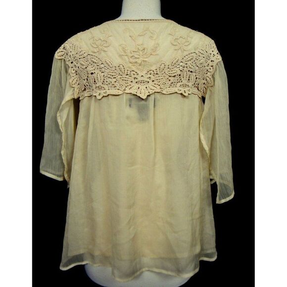 Isabella Rodriguez Feminine Lace Embellished Peasant Blouse Sz M  Lined BoHo - Picture 6 of 7